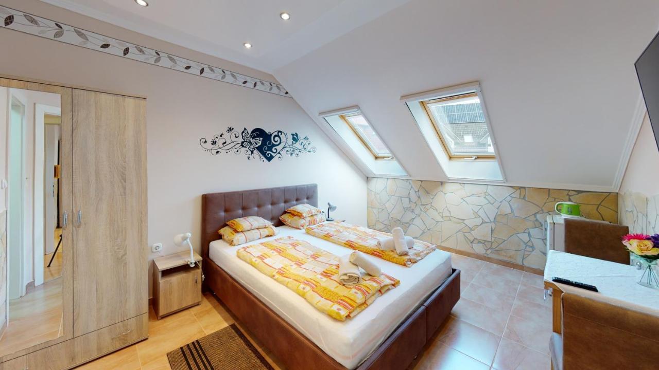 Hajdúszoboszló Cristian Apartman מראה חיצוני תמונה