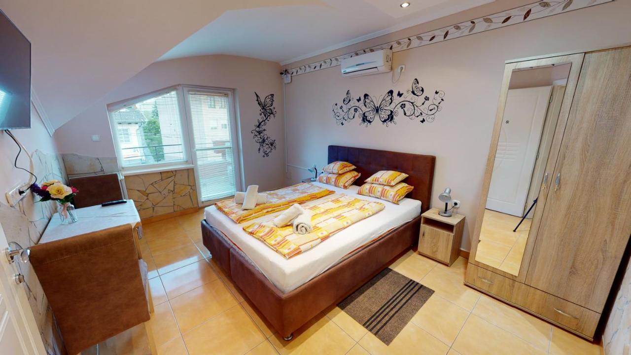 Hajdúszoboszló Cristian Apartman מראה חיצוני תמונה