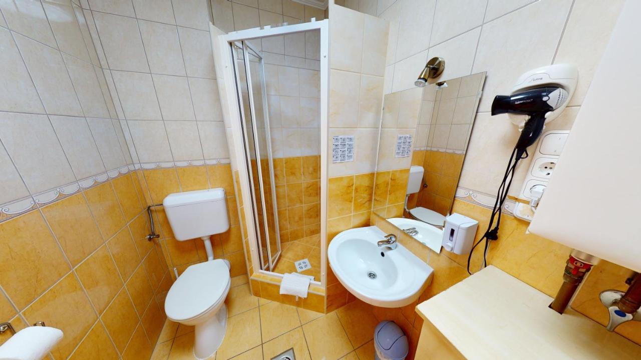 Hajdúszoboszló Cristian Apartman מראה חיצוני תמונה