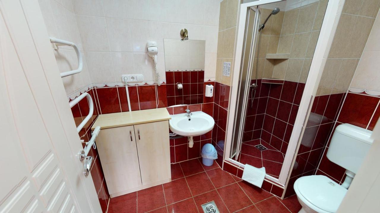Hajdúszoboszló Cristian Apartman מראה חיצוני תמונה