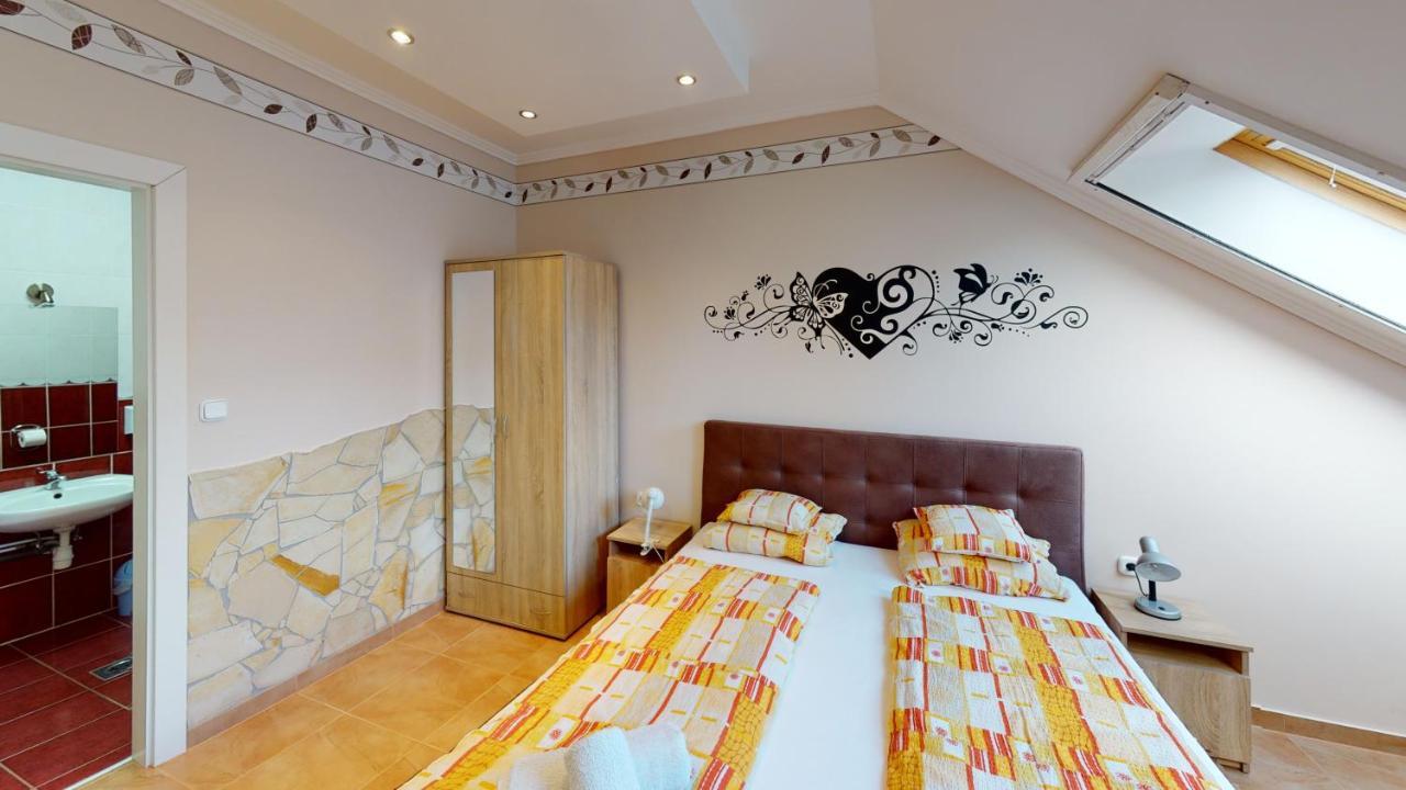 Hajdúszoboszló Cristian Apartman מראה חיצוני תמונה