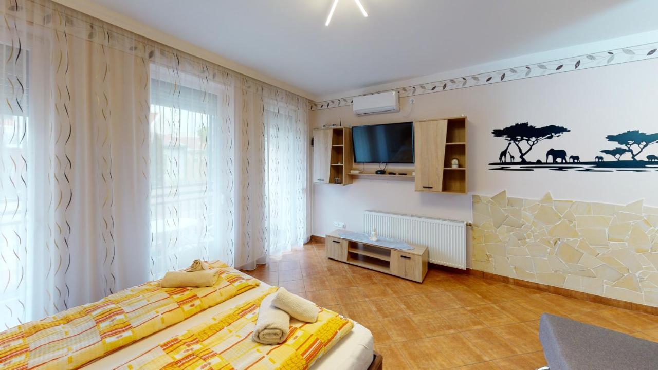 Hajdúszoboszló Cristian Apartman מראה חיצוני תמונה